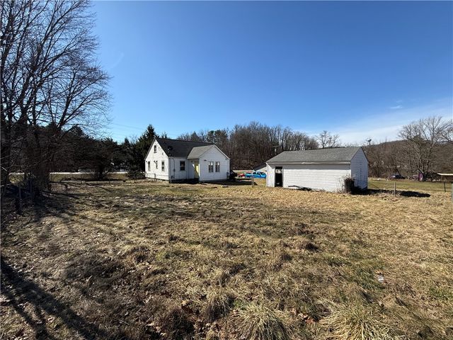2360 Evans City Rd, Jackson Twp, PA 16063