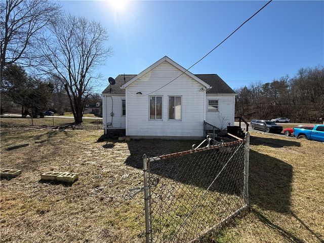 2360 Evans City Rd, Jackson Twp, PA 16063