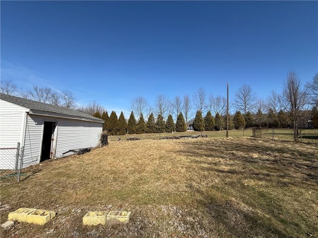 2360 Evans City Rd, Jackson Twp, PA 16063