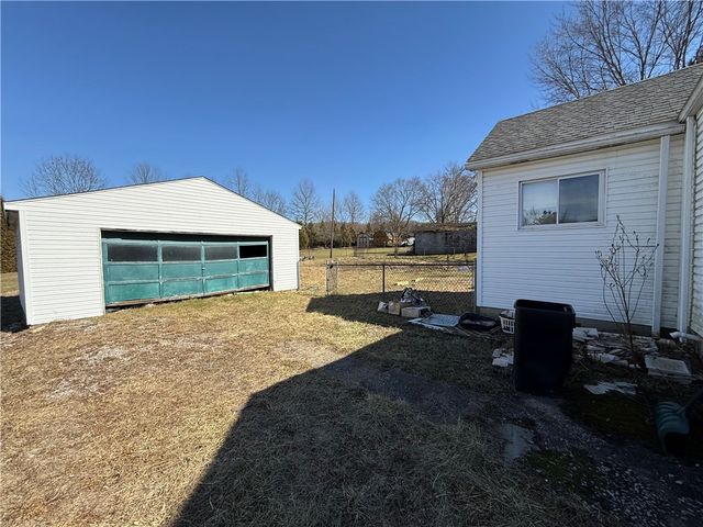 2360 Evans City Rd, Jackson Twp, PA 16063