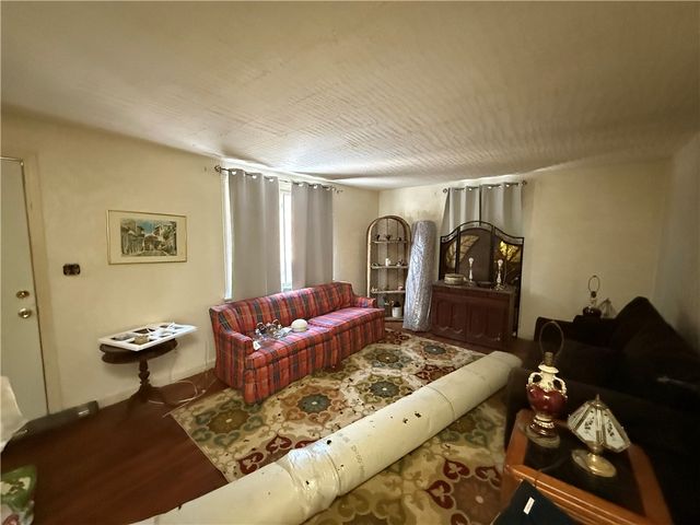 2360 Evans City Rd, Jackson Twp, PA 16063