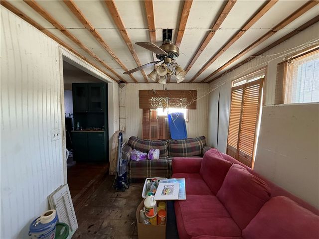 2360 Evans City Rd, Jackson Twp, PA 16063