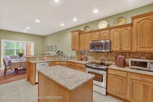 2361 Sapphire Lane, East Lansing, MI 48823