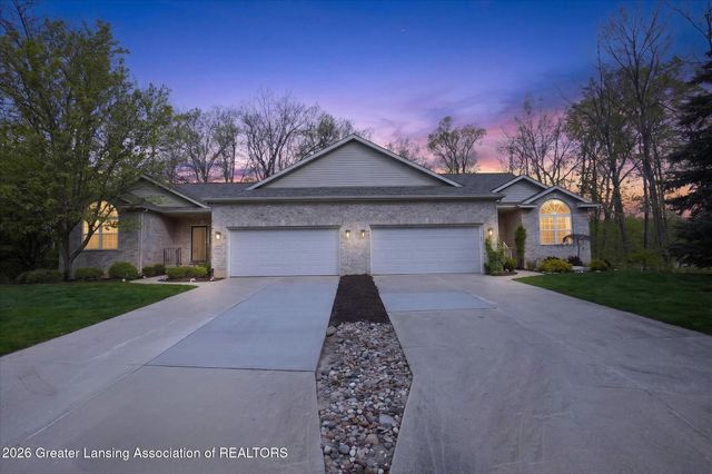 2361 Sapphire Lane, East Lansing, MI 48823