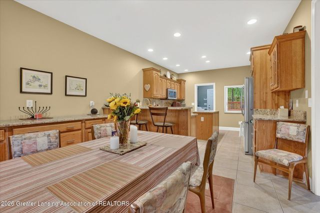 2361 Sapphire Lane, East Lansing, MI 48823