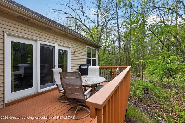 2361 Sapphire Lane, East Lansing, MI 48823