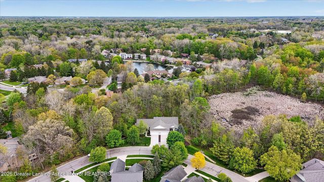 2361 Sapphire Lane, East Lansing, MI 48823