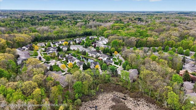 2361 Sapphire Lane, East Lansing, MI 48823