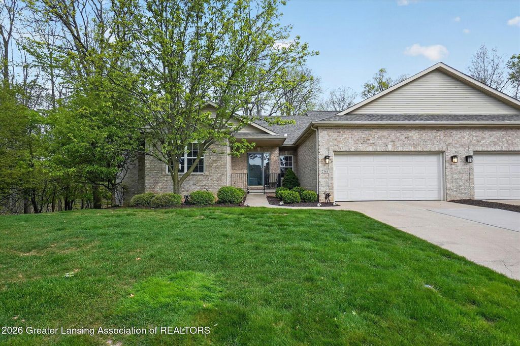 2361 Sapphire Lane, East Lansing, MI 48823