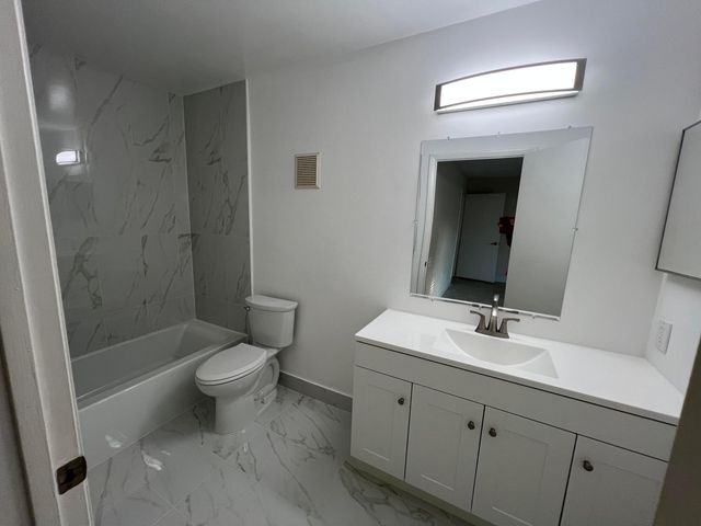 815 W Boynton Beach Boulevard 12-101, Boynton Beach, FL 33426