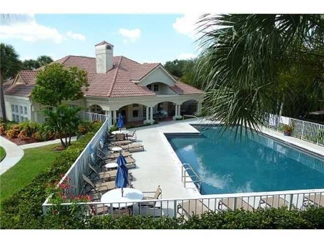 815 W Boynton Beach Boulevard 12-101, Boynton Beach, FL 33426