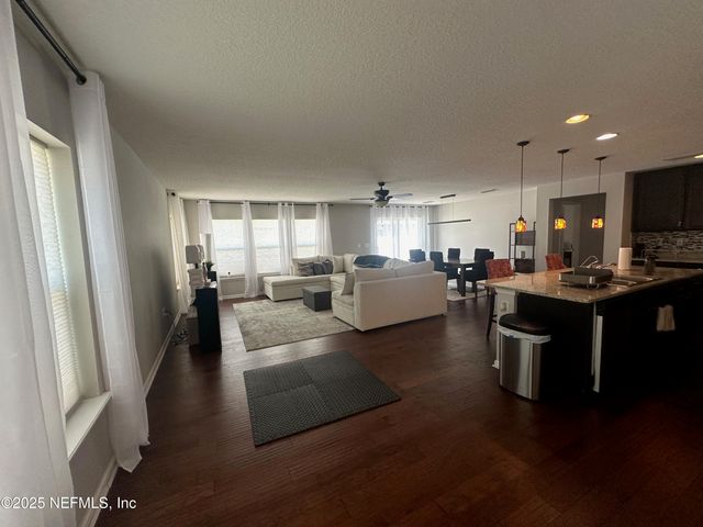 9567 ABBY GLEN Circle, Jacksonville, FL 32257