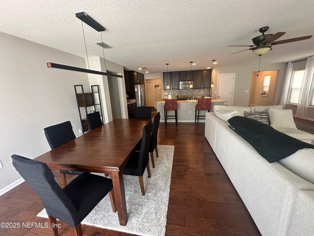 9567 ABBY GLEN Circle, Jacksonville, FL 32257