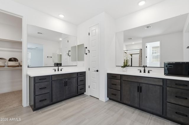 4650 W Gilbert Lane, San Tan Valley, AZ 85144
