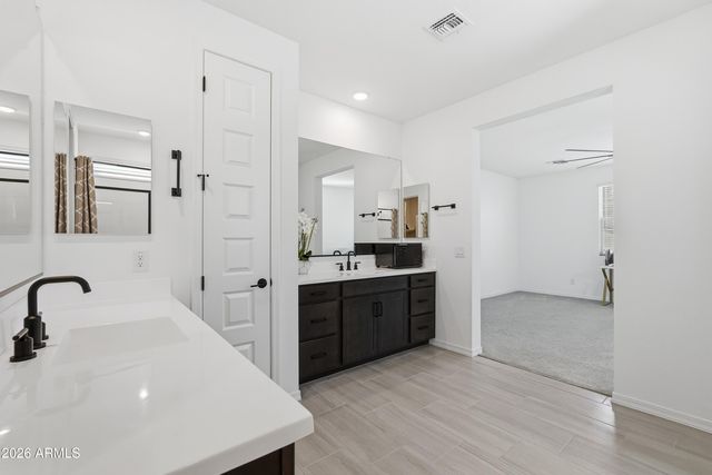 4650 W Gilbert Lane, San Tan Valley, AZ 85144