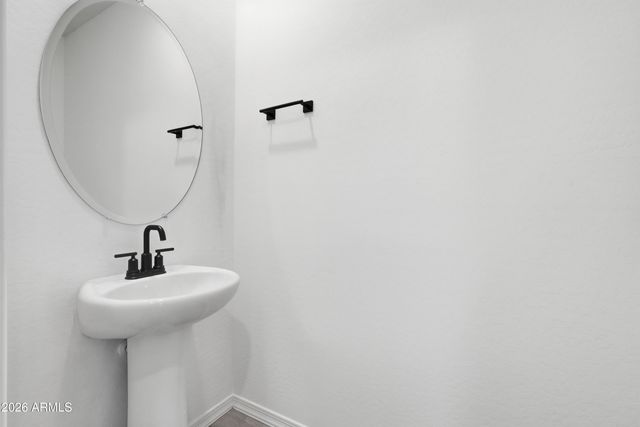 4650 W Gilbert Lane, San Tan Valley, AZ 85144