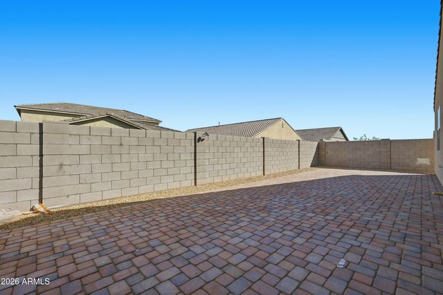 4650 W Gilbert Lane, San Tan Valley, AZ 85144