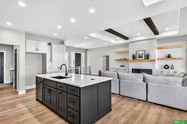 5614 N 199th Street, Elkhorn, NE 68022