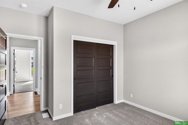 5614 N 199th Street, Elkhorn, NE 68022