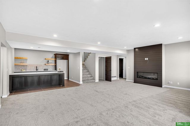 5614 N 199th Street, Elkhorn, NE 68022