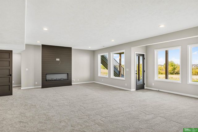 5614 N 199th Street, Elkhorn, NE 68022