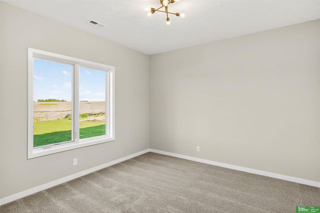 5614 N 199th Street, Elkhorn, NE 68022