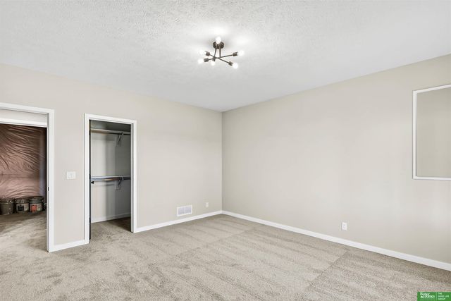 5614 N 199th Street, Elkhorn, NE 68022