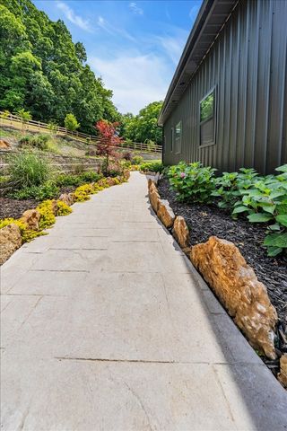 2896 Fly Rd, Santa Fe, TN 38482