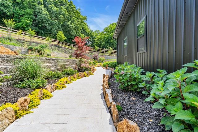 2896 Fly Rd, Santa Fe, TN 38482