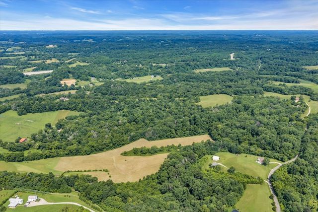 2896 Fly Rd, Santa Fe, TN 38482