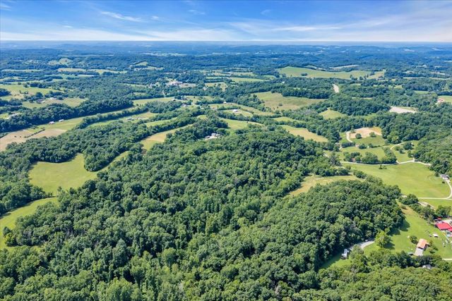 2896 Fly Rd, Santa Fe, TN 38482
