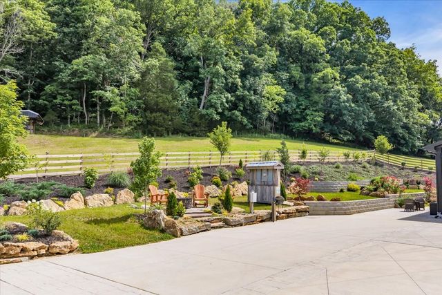 2896 Fly Rd, Santa Fe, TN 38482