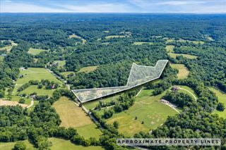 2896 Fly Rd, Santa Fe, TN 38482