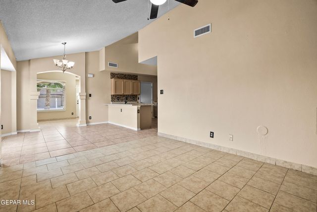 513 Cactus Crossing Drive, Horizon City, TX 79928