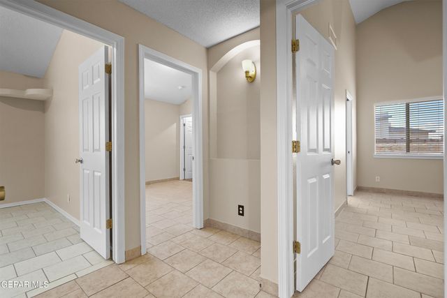 513 Cactus Crossing Drive, Horizon City, TX 79928