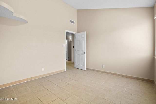 513 Cactus Crossing Drive, Horizon City, TX 79928