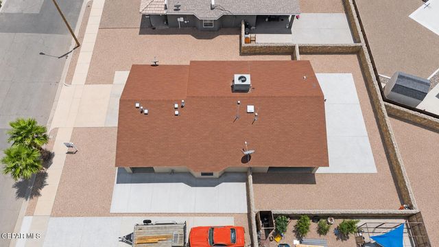 513 Cactus Crossing Drive, Horizon City, TX 79928
