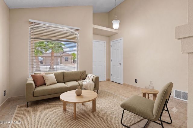 513 Cactus Crossing Drive, Horizon City, TX 79928