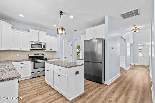 404 Canvasback Lane, Sneads Ferry, NC 28460