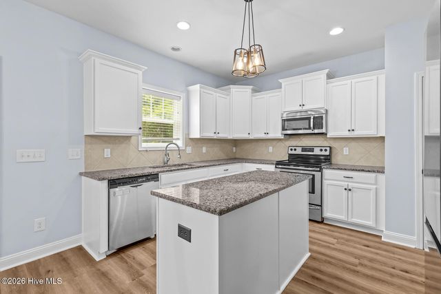 404 Canvasback Lane, Sneads Ferry, NC 28460
