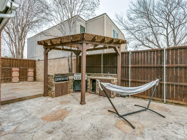 1505 Briarcrest Drive, Grapevine, TX 76051