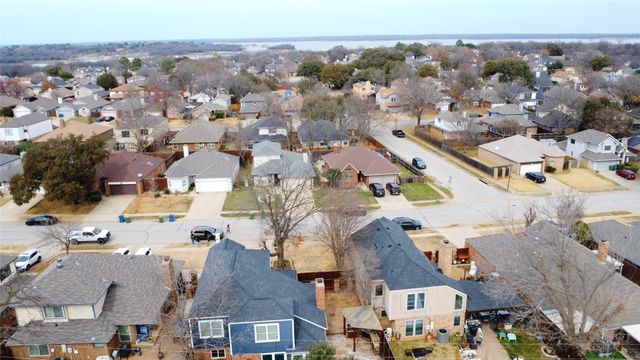 1505 Briarcrest Drive, Grapevine, TX 76051