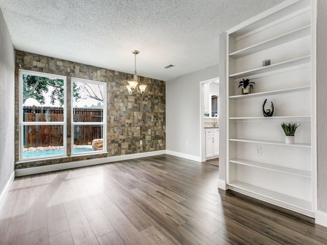 1505 Briarcrest Drive, Grapevine, TX 76051