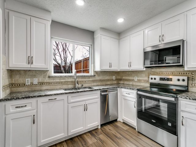 1505 Briarcrest Drive, Grapevine, TX 76051