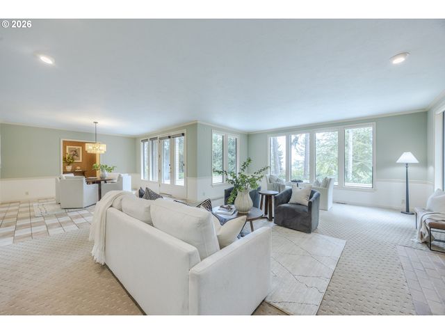 2650 BOWMONT Dr, Eugene, OR 97405
