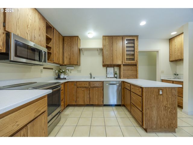 2650 BOWMONT Dr, Eugene, OR 97405