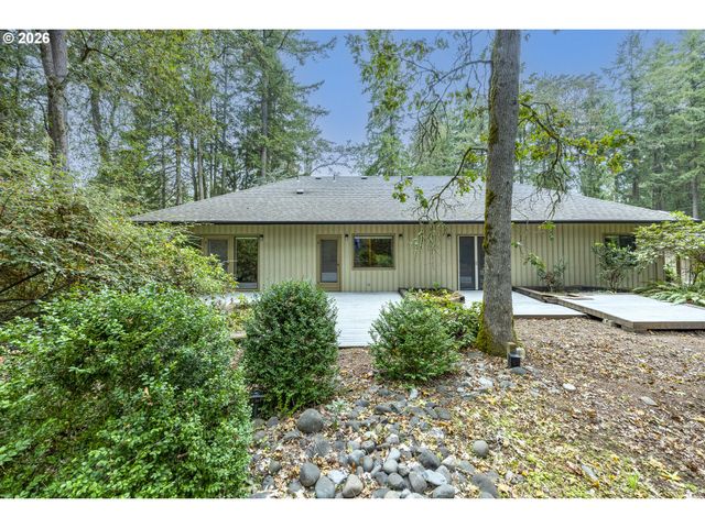 2650 BOWMONT Dr, Eugene, OR 97405
