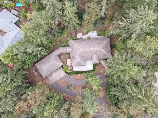 2650 BOWMONT Dr, Eugene, OR 97405