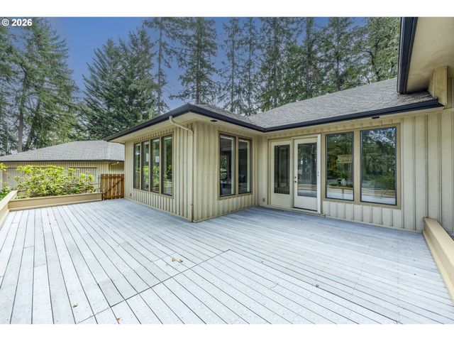 2650 BOWMONT Dr, Eugene, OR 97405