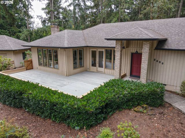 2650 BOWMONT Dr, Eugene, OR 97405